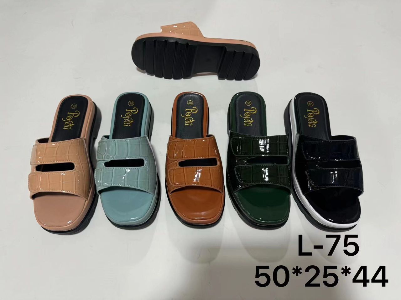 Femme 653