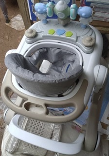 Chaise roulante bb’´´