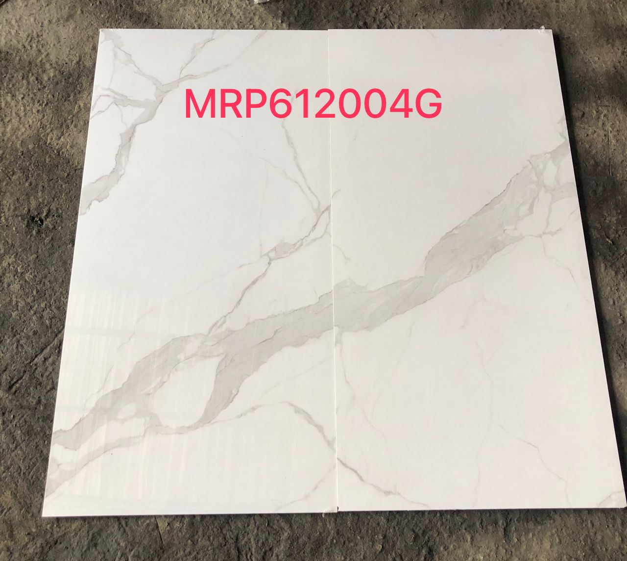 Un carton de Carreaux. 120/60