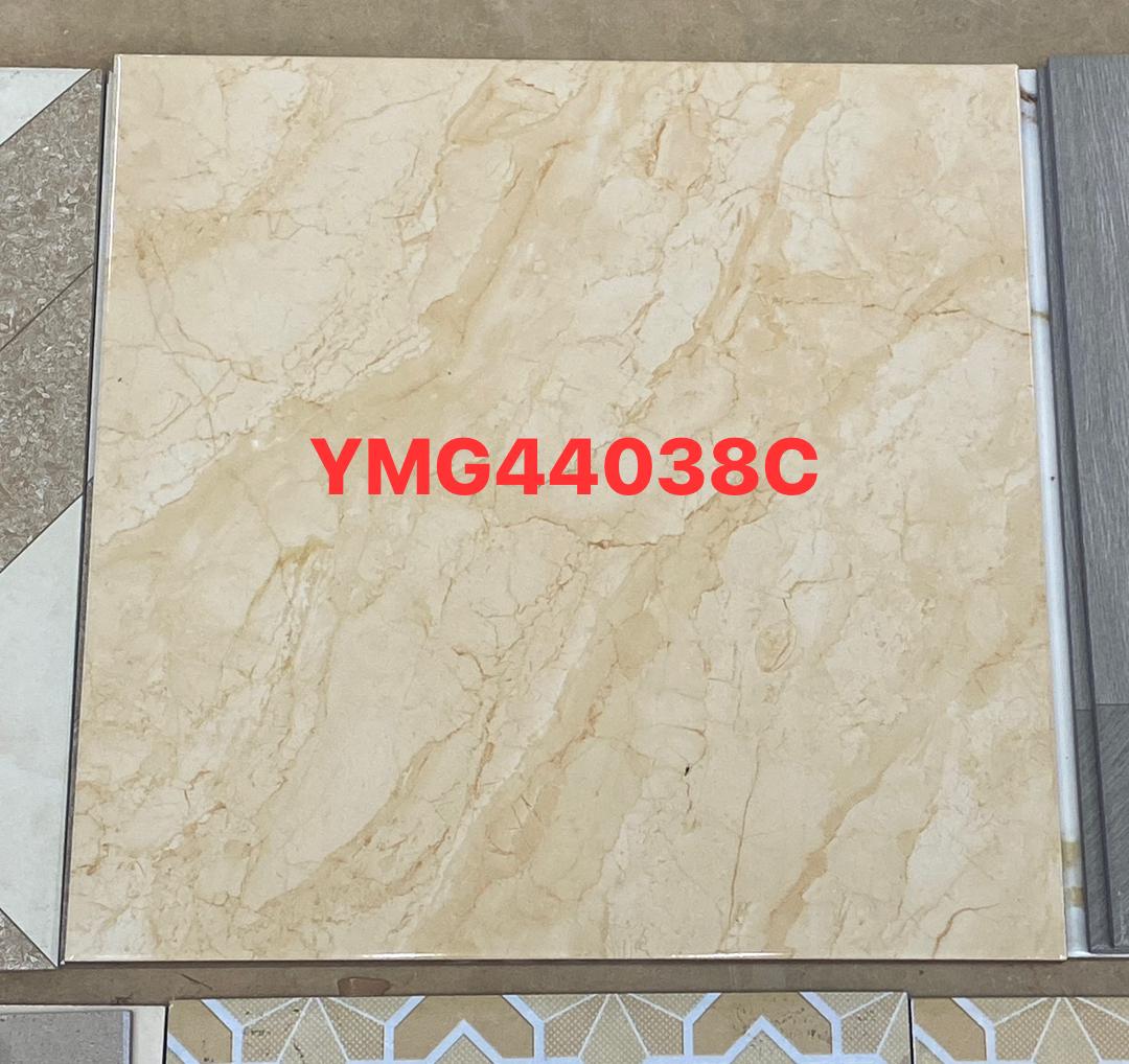 Un carton C. 40/40