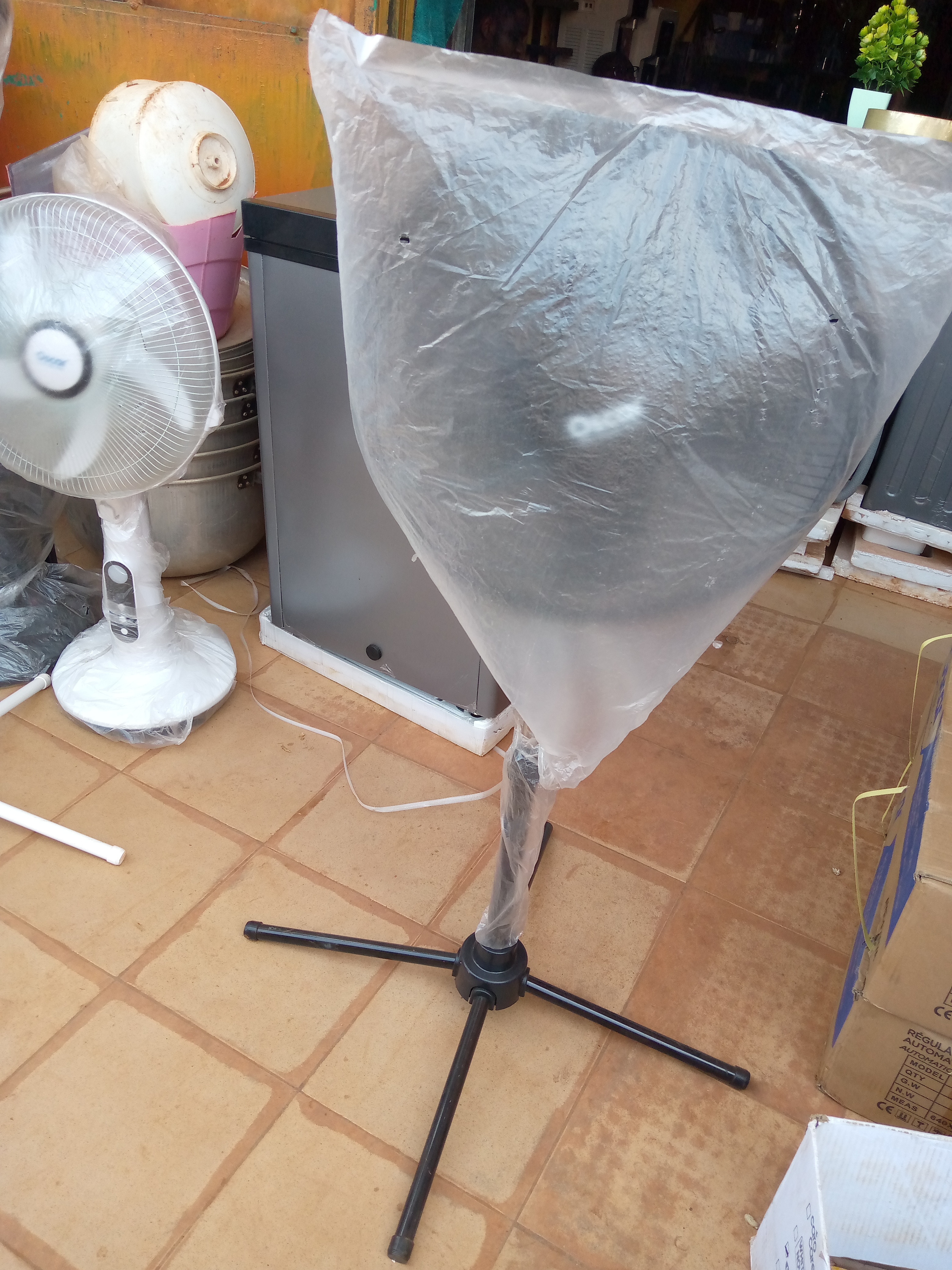 Ventilateur 60W Sombre